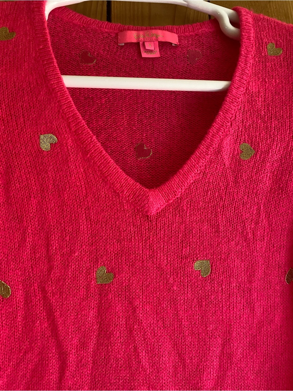 Lilly Pulitzer Hot Pink V-Neck Puff Sleeve Sweater with Gold Hearts - Picture 3 of 6